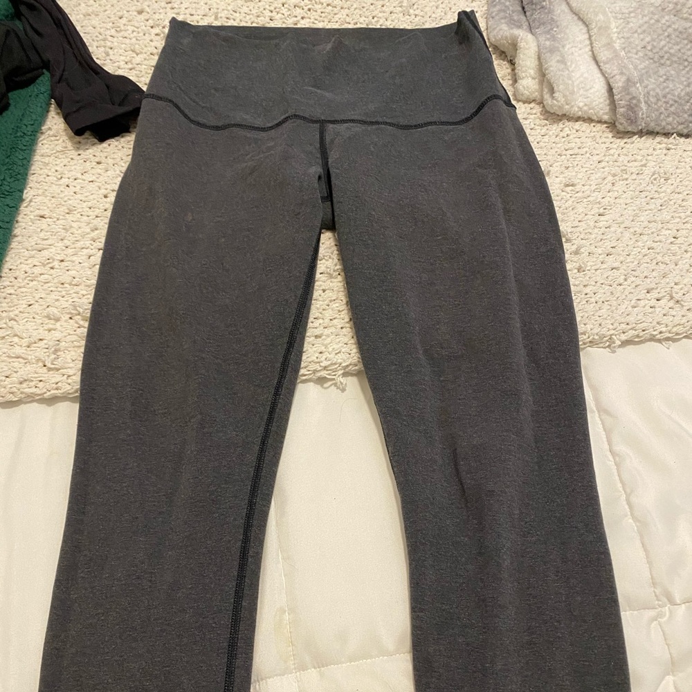 Lululemon cropped grey leggings